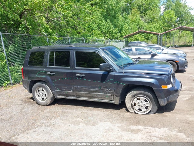 1C4NJPBB5GD543566 Jeep Patriot Sport