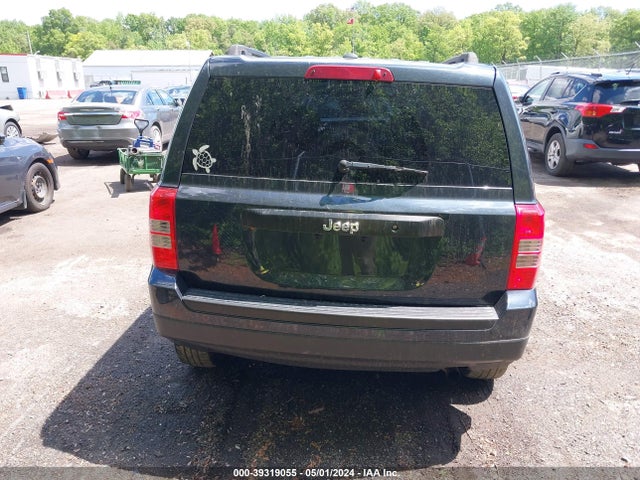 1C4NJPBB5GD543566 Jeep Patriot Sport