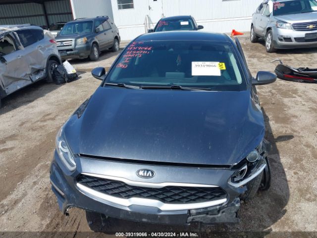 3KPF24AD2KE135097 KIA Forte Lxs