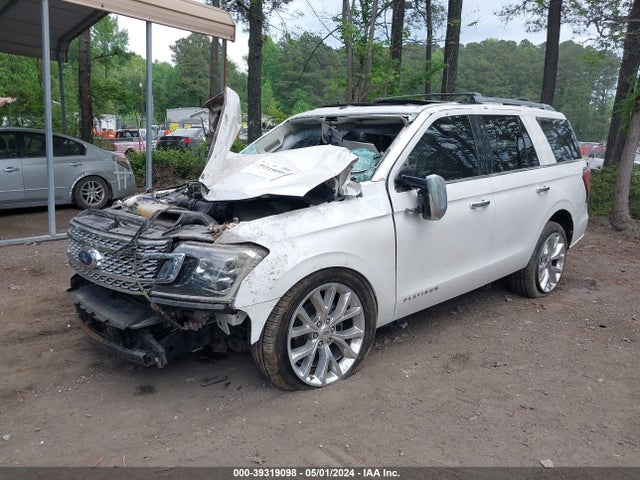 Ford Expedition Platinum 2018 1FMJU1LT8JEA21585 Image 2