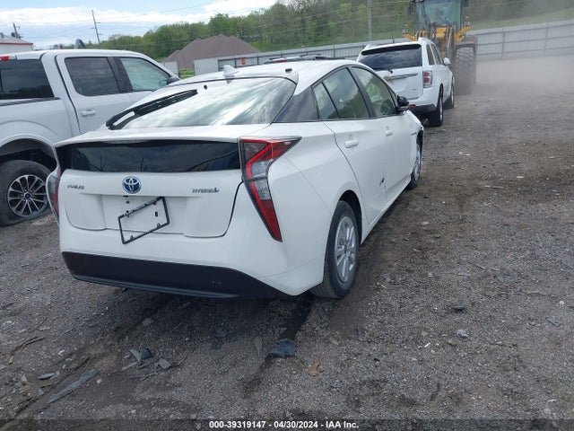 Toyota Prius Two 2017 JTDKBRFU1H3552442 Image 4