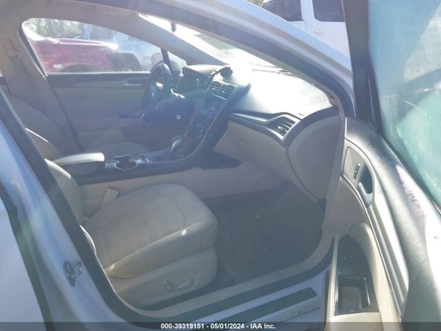 3FA6P0HD6FR177731 Ford FUSION SE