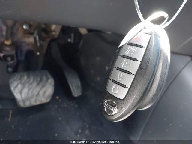 Nissan ROGUE SV 2018 5N1AT2MV4JC842140 Image 11