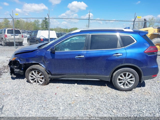 Nissan ROGUE SV 2018 5N1AT2MV4JC842140 Image 15