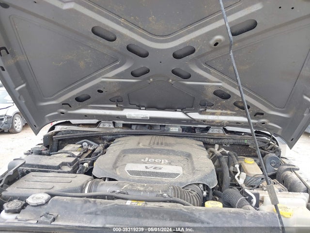 1C4BJWDG3HL664898 Jeep Wrangler Unlimited Sport 4x4