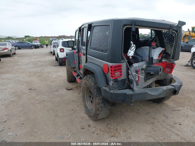 1C4BJWDG3HL664898 Jeep Wrangler Unlimited Sport 4x4