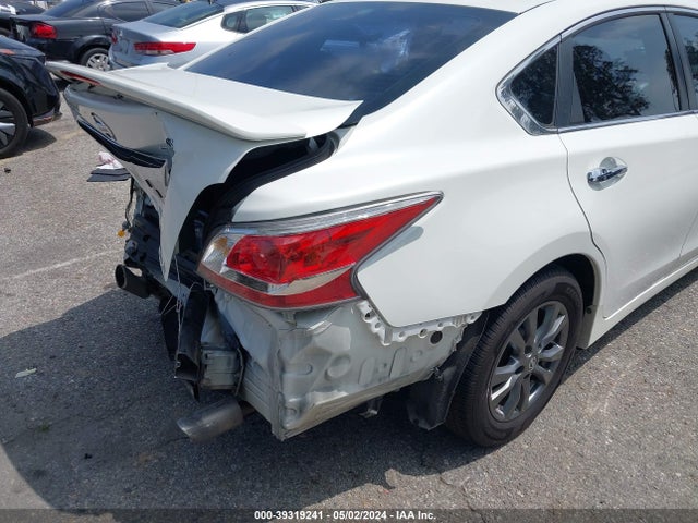 Nissan Altima 2.5 S 2015 1N4AL3AP9FN396827 Image 17