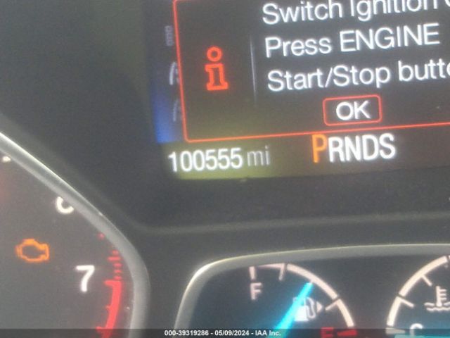 1FMCU9J94HUD23163 Ford Escape Titanium