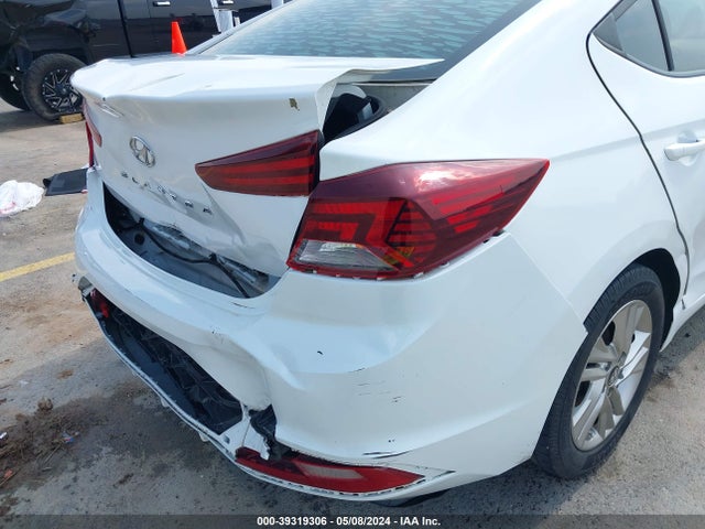 Hyundai ELANTRA SEL 2019 5NPD84LF9KH423876 Image 18