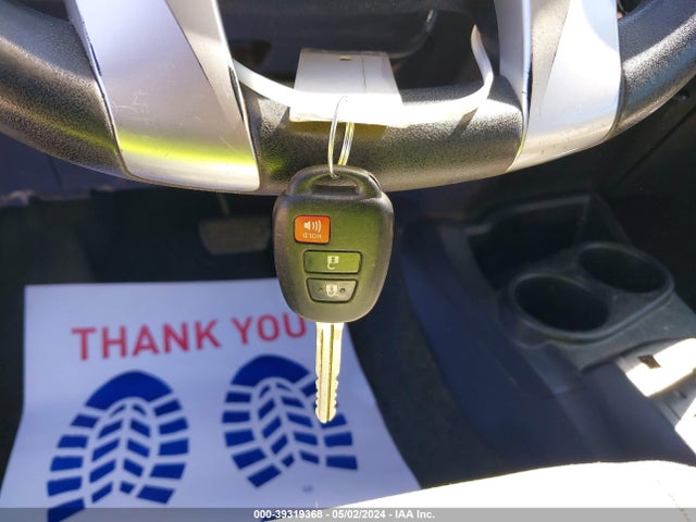 Toyota Prius C One 2015 JTDKDTB34F1580801 Image 11