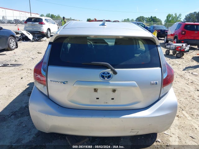 Toyota Prius C One 2015 JTDKDTB34F1580801 Image 16