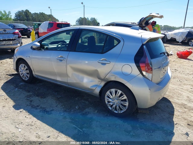 Toyota Prius C One 2015 JTDKDTB34F1580801 Image 3
