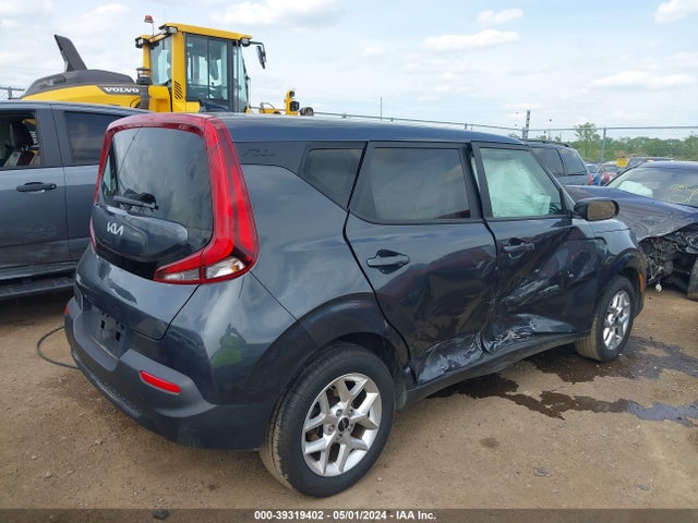 KIA SOUL LX 2022 KNDJ23AU8N7821430 Image 4