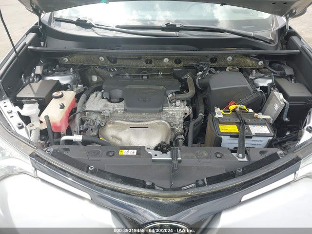 Toyota RAV4 LE 2018 JTMBFREV6JJ255151 Image 10