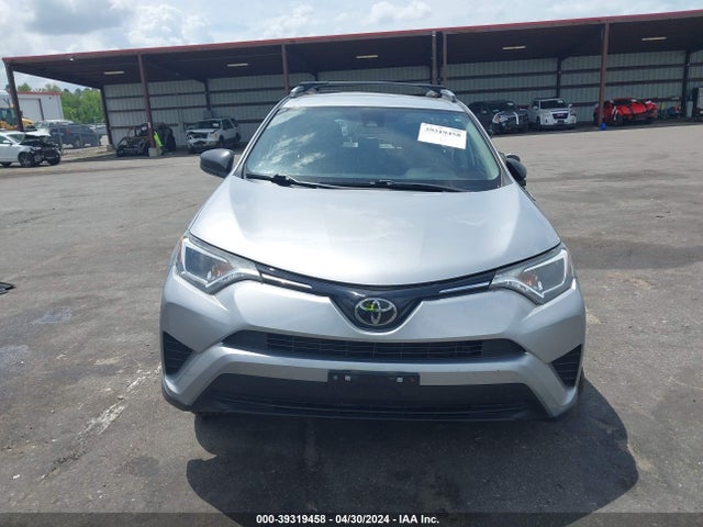 Toyota RAV4 LE 2018 JTMBFREV6JJ255151 Image 12
