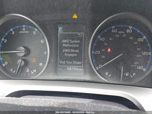 Toyota RAV4 LE 2018 JTMBFREV6JJ255151 Image 7
