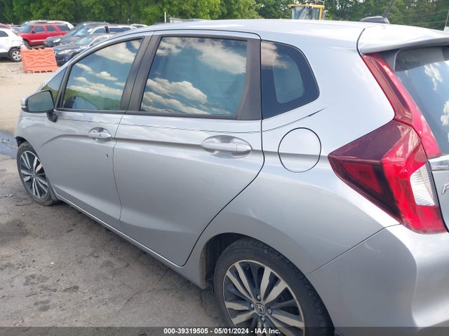 Honda FIT EX 2018 3HGGK5H85JM720300 Image 14