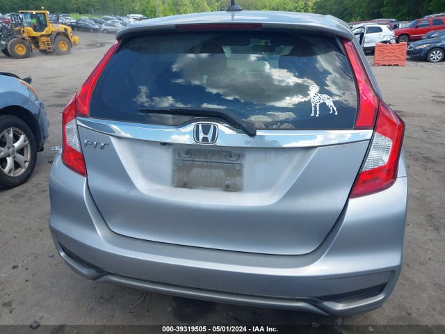 Honda FIT EX 2018 3HGGK5H85JM720300 Image 16