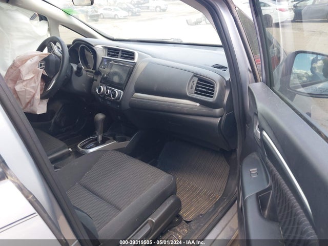 Honda FIT EX 2018 3HGGK5H85JM720300 Image 5