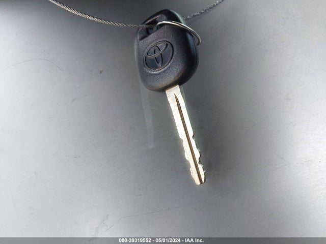 Toyota COROLLA L 2017 5YFBURHE0HP582300 Image 11