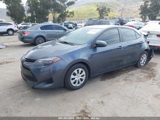 Toyota COROLLA L 2017 5YFBURHE0HP582300 Image 2