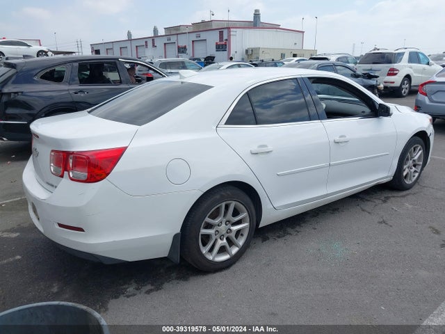 Chevrolet MALIBU 1LT 2015 1G11C5SL0FF164279 Image 4