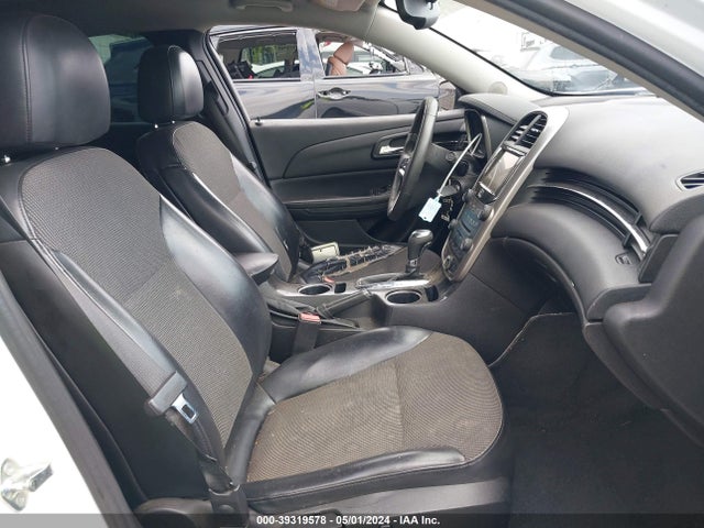 Chevrolet MALIBU 1LT 2015 1G11C5SL0FF164279 Image 5