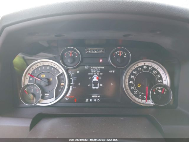 1C6RR7GT1HS568755 RAM 1500 Big Horn Quad Cab 4x4 6'4 Box
