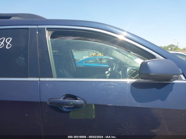 Chevrolet EQUINOX LT 2017 2GNALCEK1H1560804 Image 14