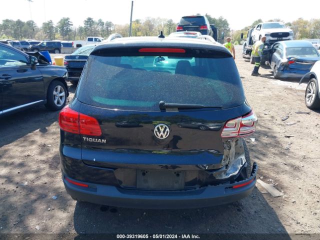 WVGSV7AXXHK031279 Volkswagen Tiguan 2.0t Wolfsburg Edition