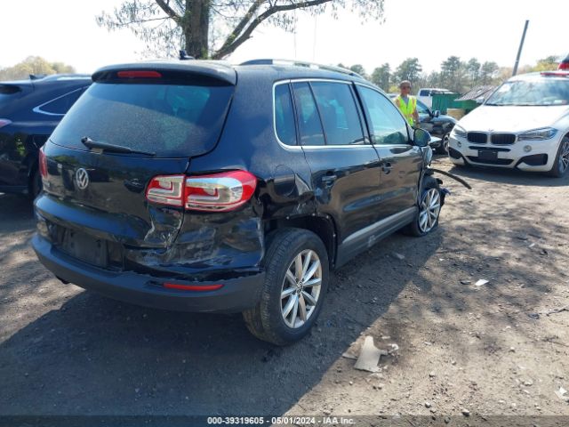 WVGSV7AXXHK031279 Volkswagen Tiguan 2.0t Wolfsburg Edition