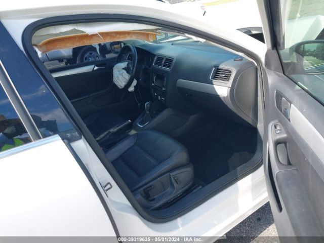 3VWD07AJXEM364221 Volkswagen Jetta 1.8t Se