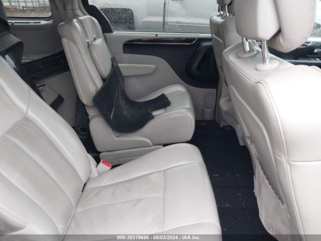 2C4RC1GG3ER163777 Chrysler Town & Country Limited