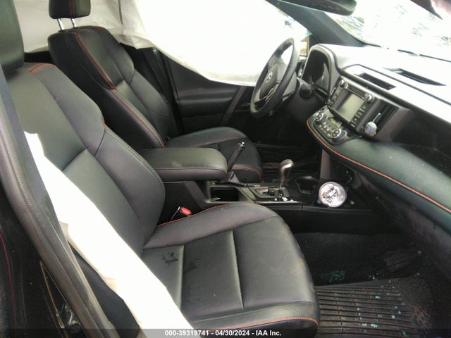 Toyota RAV4 SE 2018 2T3JFREV2JW751822 Image 5