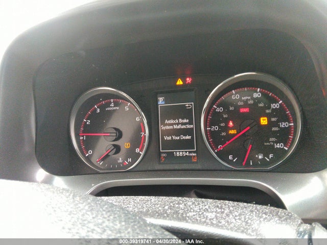 Toyota RAV4 SE 2018 2T3JFREV2JW751822 Image 7