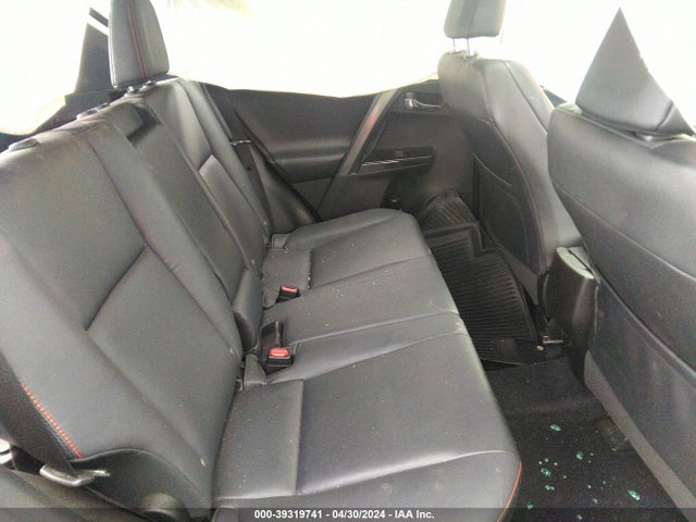 Toyota RAV4 SE 2018 2T3JFREV2JW751822 Image 8