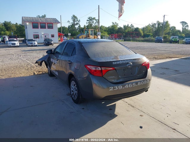 Toyota COROLLA LE 2017 2T1BURHE9HC943166 Image 3