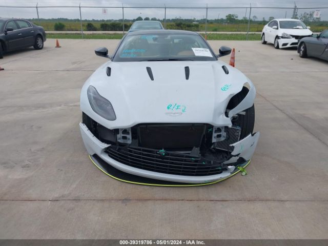Aston Martin DB11 2020 SCFRMFEV5LGL09012 Image 12