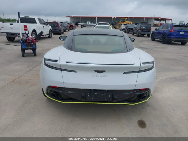 Aston Martin DB11 2020 SCFRMFEV5LGL09012 Image 16