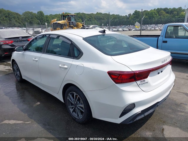 KIA Forte Lxs 2023 3KPF24AD6PE679139 Image 3