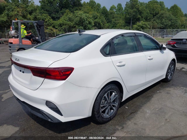 KIA Forte Lxs 2023 3KPF24AD6PE679139 Image 4