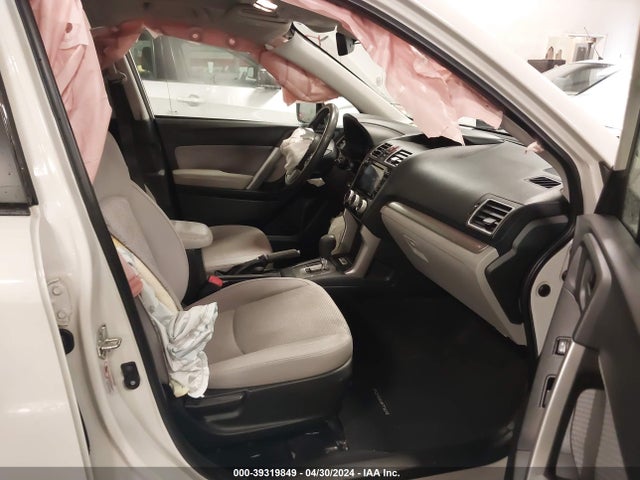 Subaru Forester 2.5i Premium 2017 JF2SJAGC0HH544119 Image 5