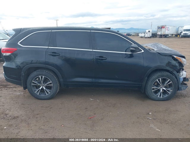 Toyota Highlander Le 2017 5TDBZRFH7HS376137 Image 14