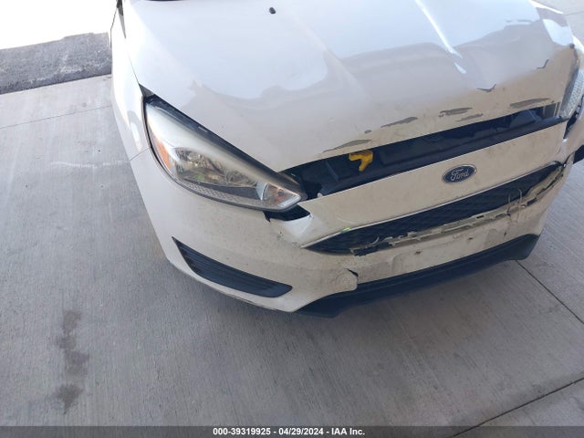 Ford FOCUS SE 2017 1FADP3K20HL223927 Image 13
