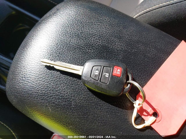 Toyota Rav4 Xle 2017 2T3RFREVXHW544513 Image 11