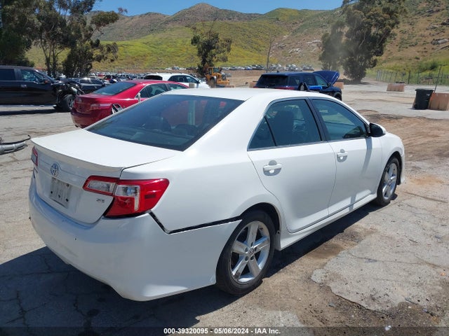 Toyota CAMRY SE 2014 4T1BF1FK2EU440349 Image 4