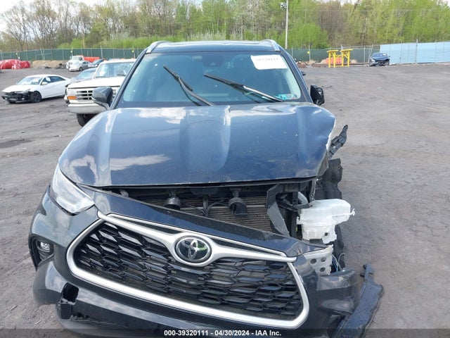 Toyota Highlander Xle 2021 5TDGZRBH3MS145743 Image 12