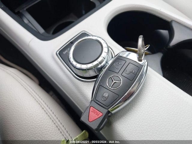 WDCTG4EB8FJ176687 Mercedes-Benz GLA 250