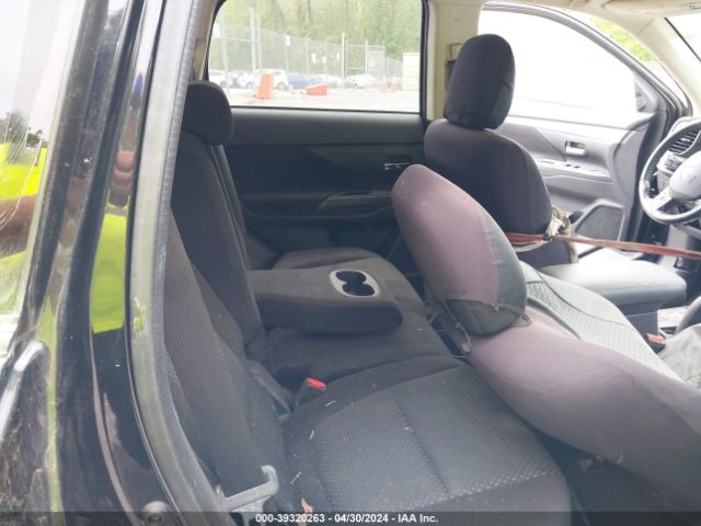 JA4AZ2A39HZ062870 Mitsubishi Outlander Es