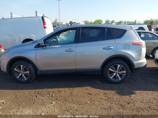 Toyota Rav4 Xle 2018 2T3RFREV7JW749633 Image 14